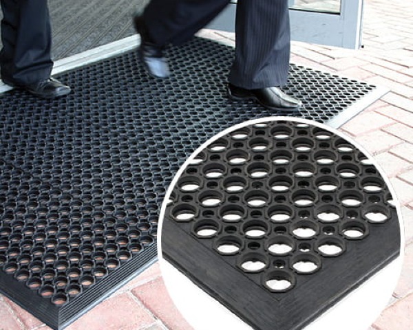 wycieraczka-gumowa-z-najazdem-stamats