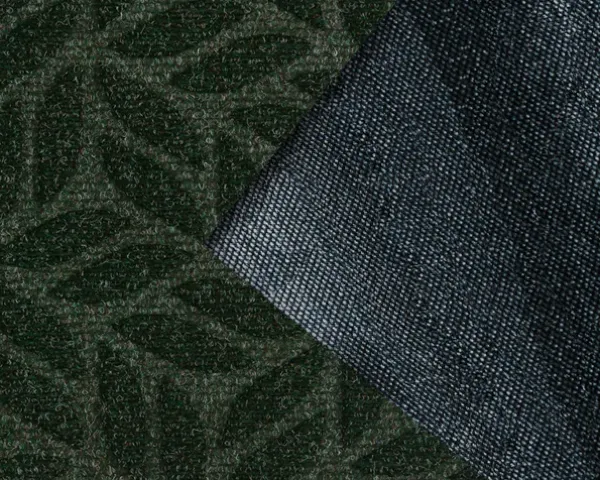 Wycieraczka zewnętrzna pod drzwi 90 x 60 cm - zbliżenie na spód - zielona