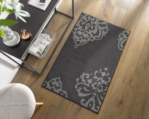 wycieraczka-pod-drzwi-czarny-60-x-40-cm-aranzacja-w-domu