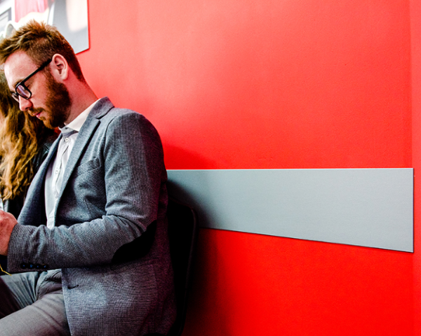 Odbojnica-scienna-AcroMat---realizacja-w-urzedzie