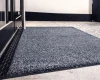Szeroki gumowy border i stabilny spód techniczny wycieraczki wejściowej Washmata 85x60 cm.