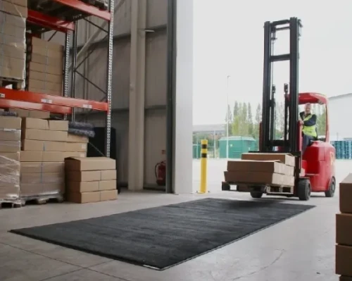 Mata-pod-wozkek-widlowy-WheelMat-w-magazynie