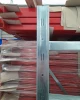 Noga-do-regalu-magazynowego-panelowego-250-cm-prezentacja-z-zamocowana-belka