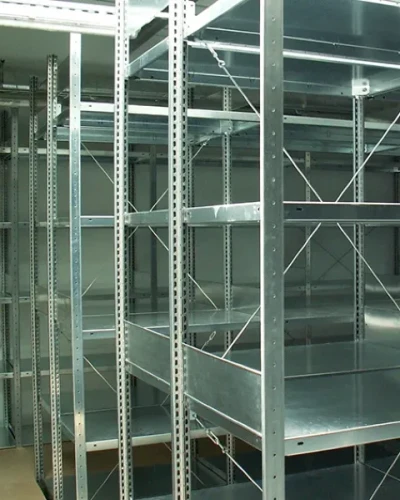 Regal-polkowy-magazynowy-ze-stali-ocynkowanej---prezentacja-gotowych-regalow