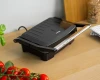 Grill elektryczny o mocy 1000 W - aranzacja w kuchni