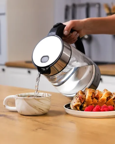 Duży czajnik elektryczny szklany 1,7l - prezentacja użycia