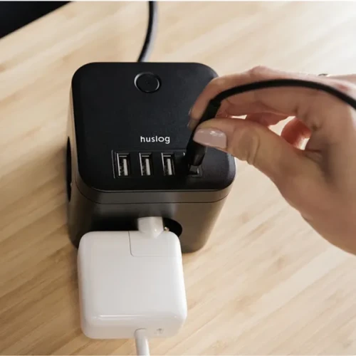 kostka zasilająca z usb czarna huslog - prezentacja użycia