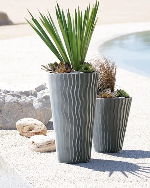 donice wysokie prosperplast sandy slim prezentacja na zewnatrz