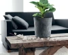 prosperplast-urbi-round-beton-effect-donica-z-wkladem-aranzacja-w-salonie