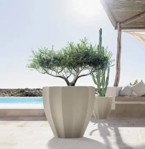 duża donica dekoracyjna Rona aranżacja