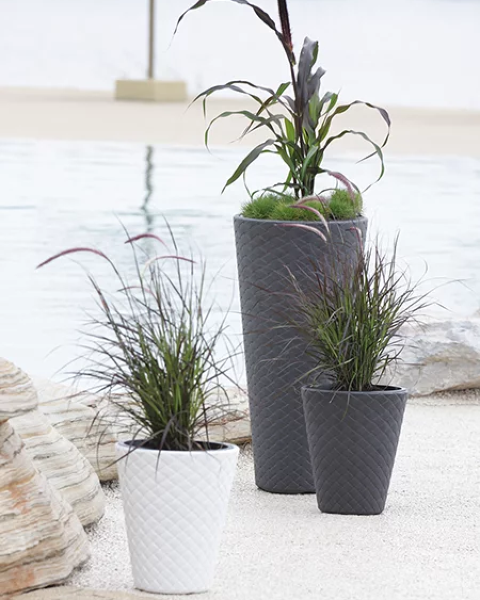 Duża doniczka ogrodowa czarna 35 cm z wkładem Matuba