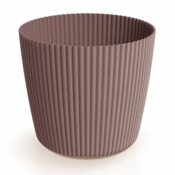 Donica Milly 39 cm marsala DMI400 Prosperplast. Duża okrągła doniczka do roślin domowych w kolorze zgaszonego różu z pionowymi żłobieniami na białym tle.