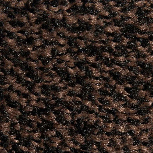 Detale struktury przędzy High-Twist Nylon na wycieraczce obiektowej Strongmata ukazujące splot brązowych i czarnych włókien.