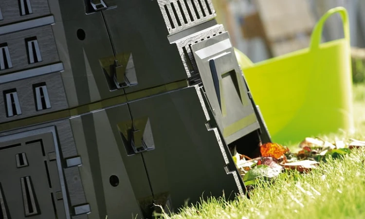 Kompostownik Prosperplast Biocompo 900L - aranzacja