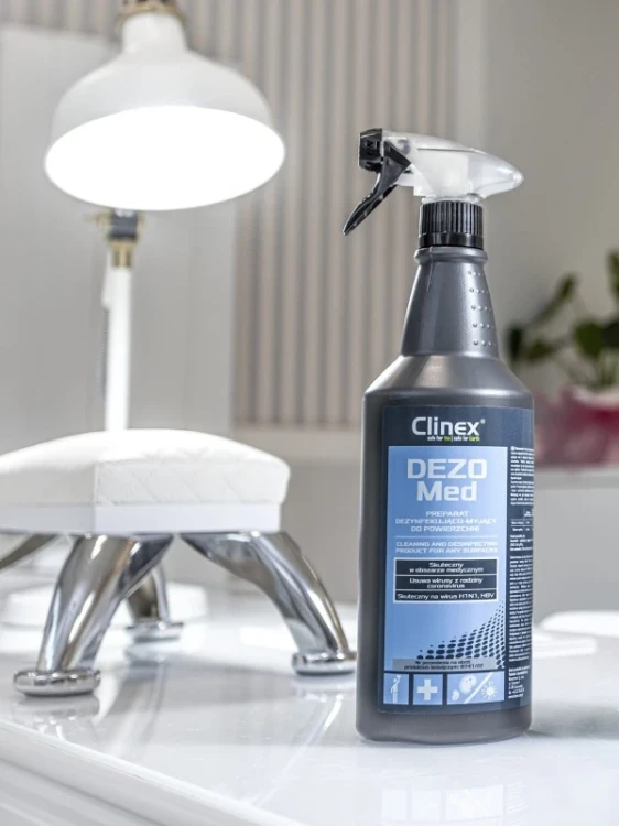 Środek dezynfekująco-myjący Clinex DezoMed w salonie stylizacji paznokci.