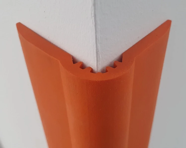 Narożnik Gumowy Flex 2m przy ścianie