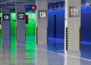 Prezentacja zastosowania narożników parkingowych Flex.