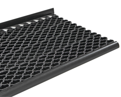 Mata na schody z korundem 127x28 cm + kołki Holder.png