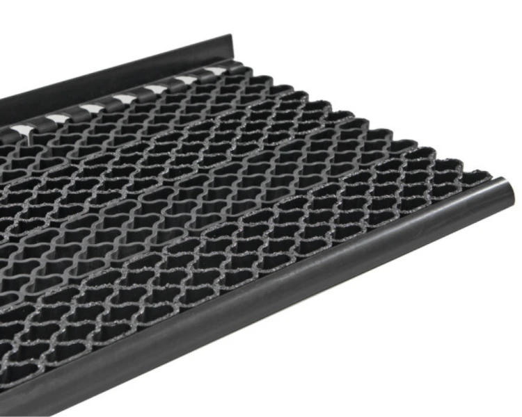 Mata na schody z korundem 127x28 cm + kołki Holder.png