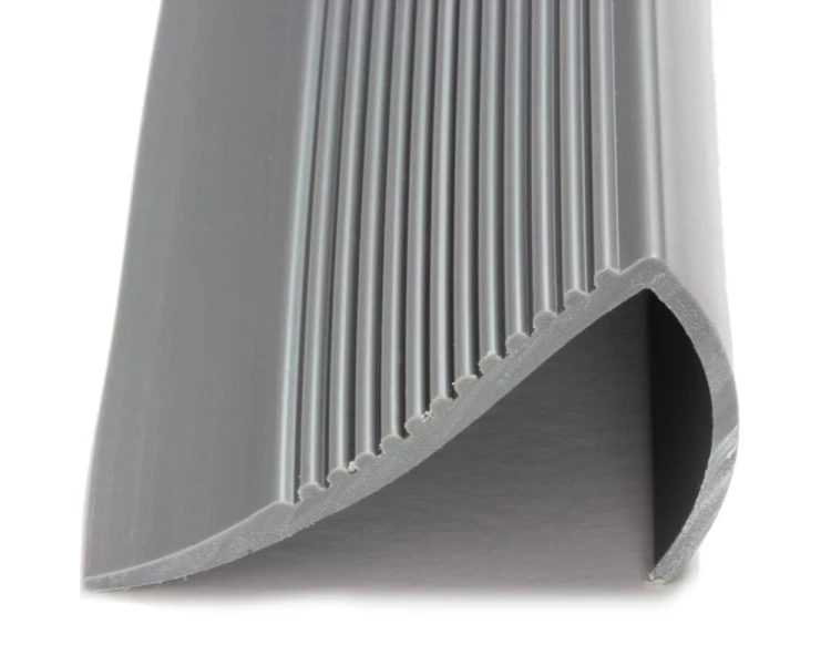 Narożnik kątownik schodowy PVC 63x35 mm.png