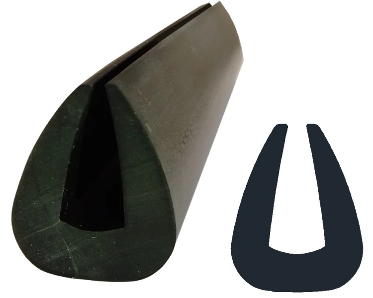 Profil odbojowy czarny 20,5 x 26 mm.png