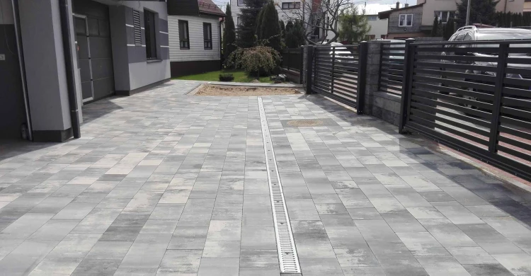 Płyta betonowa kawowa Luxbruk 11,2 m² gr. 6 cm