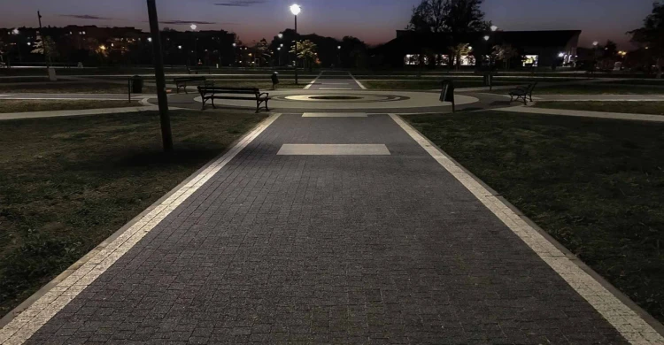 Kostka brukowa płukanka 8,9 m² gr. 6 cm granit mały