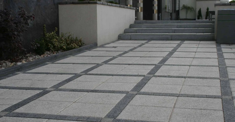 Kostka brukowa płukanka 8,9 m² gr. 6 cm granit mały