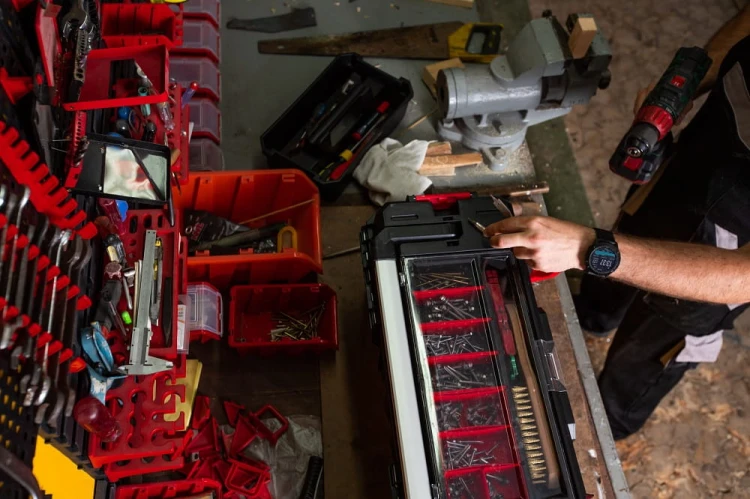 Haki na narzędzia i kuwety w praktyce