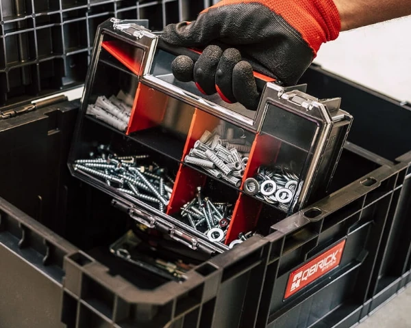 Skrzynka narzędziowa Qbrick System Two Toolbox Plus Vario otwarta