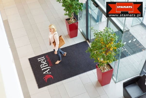 Wycieraczka logo hotelowa jet-print, ekskluzywny system barierowy zatrzymujący do 80 procent brudu