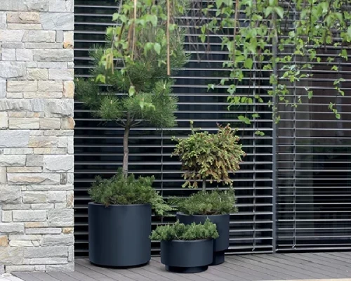 prosperplast donica okragla z wkladem kolor antracyt prosperplast heos aranzacja na tarasie