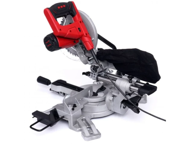 Pila-ukosowa-z-laserem