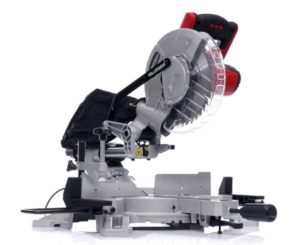 Pila-ukosowa-z-laserem