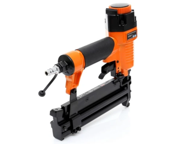 Gwozdziarka-zszywacz-sztyfciarka-pneumatyczna