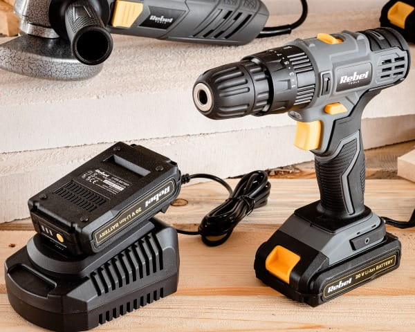 Wiertarko-wkrętarka udarowa akumulatorowa 20V 2A + akcesoria