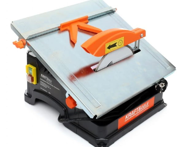 Pila do ciecia plytek glazury na mokro stolowa 1800W regulacja kata