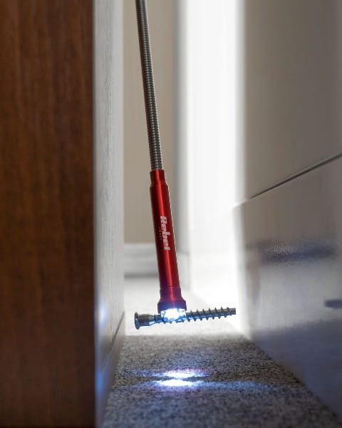 Chwytak precyzyjny magnetyczny z lampką 60 cm Rebel