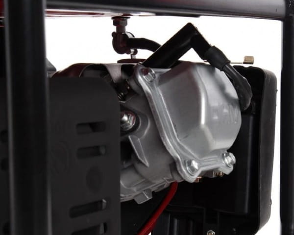Agregat 1500W pradotworczy jednofazowy 12230V zblizenie