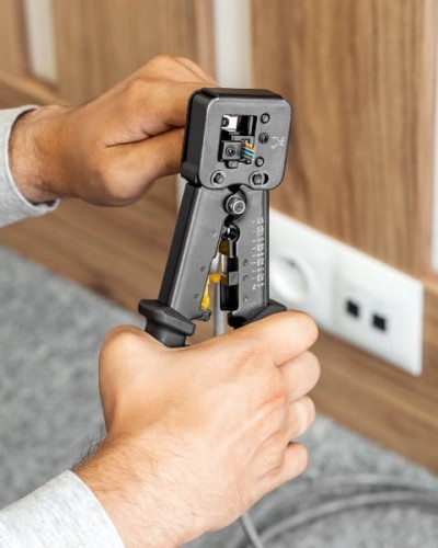 Zaciskarka wtyków przelotowych RJ45, RJ12, RJ11 Rebel RB-1007