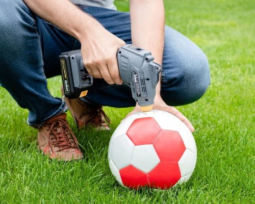 Kompresor akumulatorowy 20V 2A 7 bar pompowanie pilki