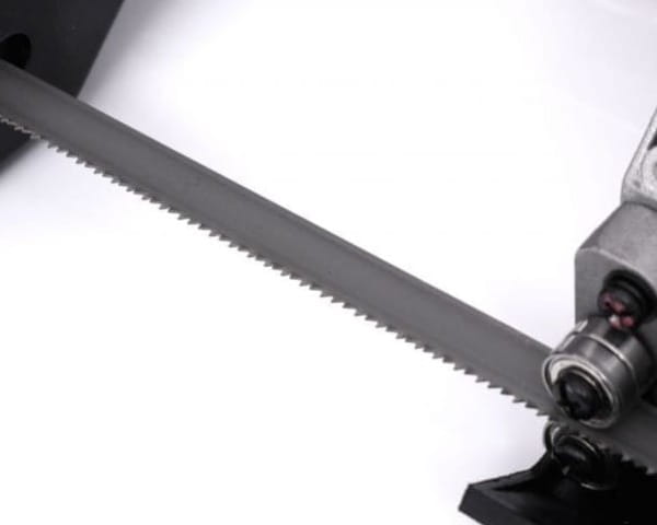 Przecinarka tasmowado metalu przenosna 1900W ostrze