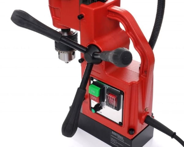 Wiertarka magnetyczna 1800 W 1300N 16 mm detale