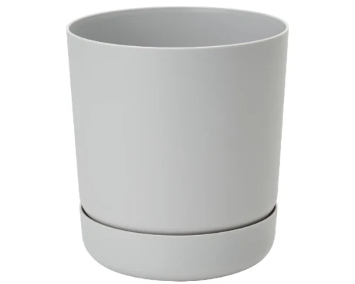 Szara okrągła doniczka Satina o gładkim matowym wykończeniu na białym tle