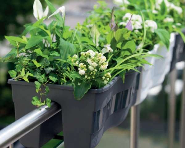 form plastic fala railing doniczki podluzne aranzacja na barierce