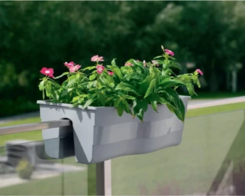 form plastic fala raling doniczka balkonowa prezentacja na balustradzie