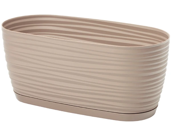 Beżowa podłużna doniczka Form Plastic Sahara Petit o długości 26,7 cm z piaszczystym wzorem na powierzchni.