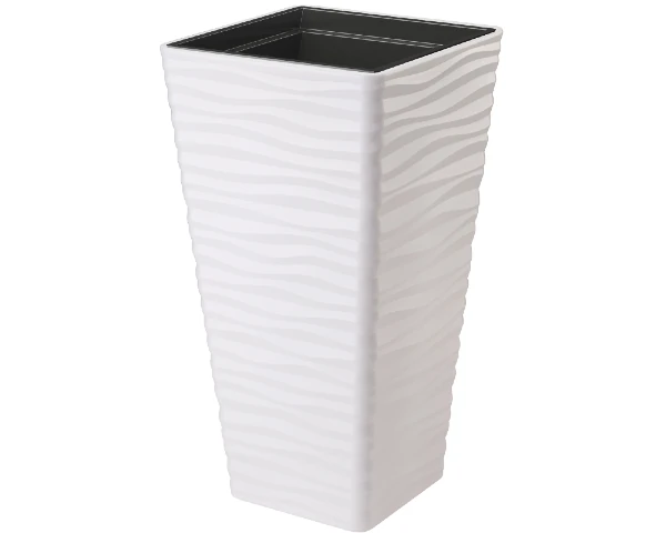 Biała wysoka donica kwadratowa Sahara Dunes z tłoczeniem w fale