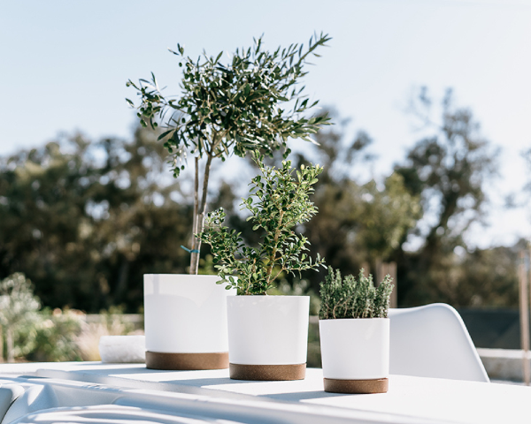 Doniczka z podstawka okragla Tubo aranzacja na patio