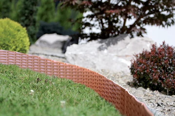 Płotek ogrodowy rattan terakota 3,9 mb Garden Border do ogrodka
